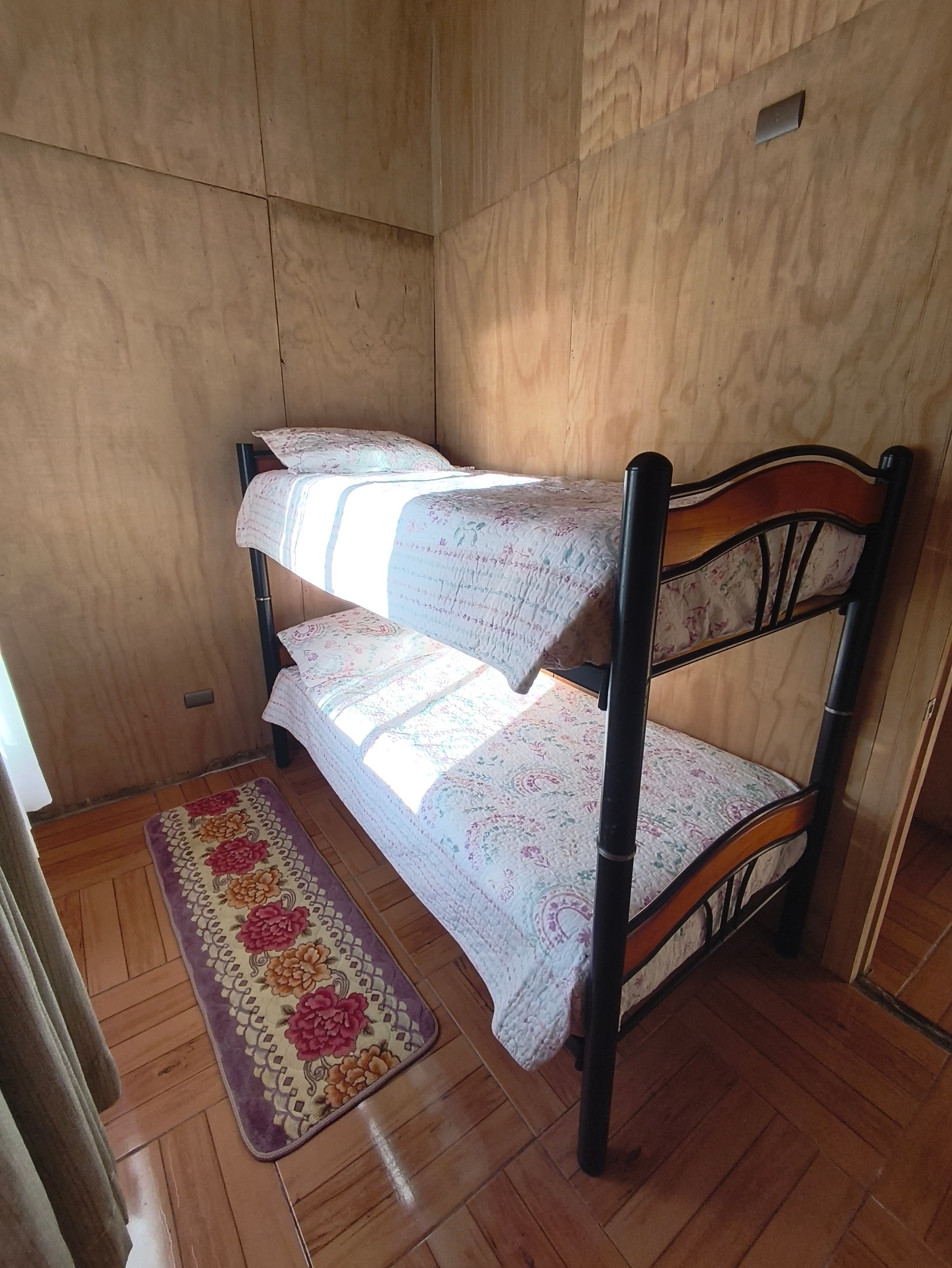 Dormitorio con litera
